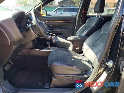 Zdjęcie 7 z 12 samochodu: 2020 MITSUBISHI OUTLANDER SE VIN:JA4AZ3A36LZ007937 - miniatura