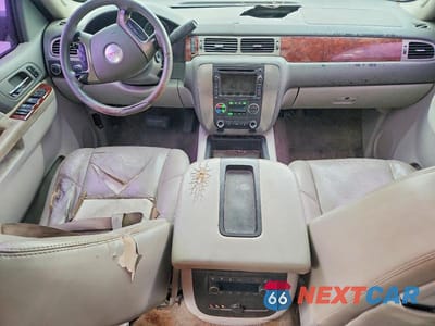 Zdjęcie 8 z 13 samochodu: 2010 GMC YUKON XL K1500 SLT VIN:1GKUKKE37AR228573 - miniatura