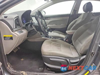 Zdjęcie 7 z 11 samochodu: 2017 HYUNDAI ELANTRA SE VIN:KMHD84LF6HU154441 - miniatura