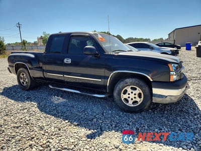 Czwarte zdjęcie samochodu z boku: 2004 CHEVROLET SILVERADO C1500 VIN:1GCEC19V24Z120062 - miniatura