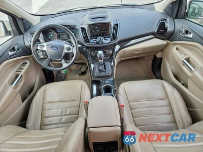 Zdjęcie 8 z 13 samochodu: 2016 FORD ESCAPE TITANIUM VIN:1FMCU0J93GUC78341 - miniatura