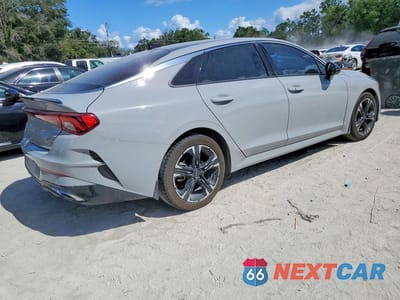 Trzecie zdjęcie samochodu z tyłu: 2023 KIA K5 GT LINE VIN:5XXG64J20PG202821 - miniatura