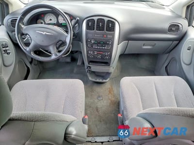 Zdjęcie 8 z 13 samochodu: 2006 CHRYSLER TOWN & COUNTRY TOURING VIN:2A4GP54L16R923222 - miniatura
