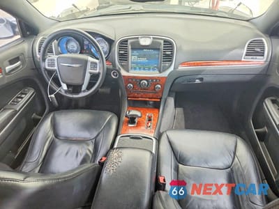 Zdjęcie 8 z 12 samochodu: 2012 CHRYSLER 300 LIMITED VIN:2C3CCACG1CH250404 - miniatura