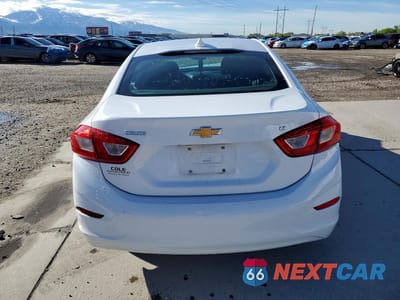 Zdjęcie 6 z 12 samochodu: 2018 CHEVROLET CRUZE LT VIN:1G1BE5SM5J7180844 - miniatura