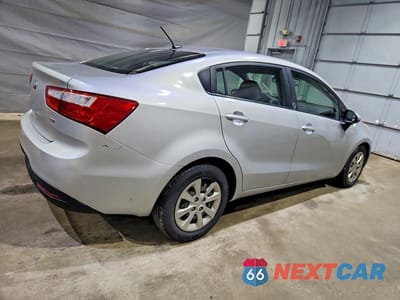 Trzecie zdjęcie samochodu z tyłu: 2013 KIA RIO LX VIN:KNADM4A35D6238979 - miniatura