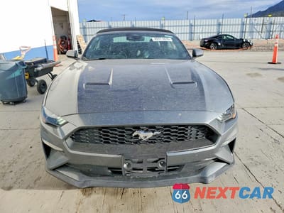 Piąte zdjęcie samochodu w środku: 2023 FORD MUSTANG VIN:1FATP8UH7P5111669 - miniatura
