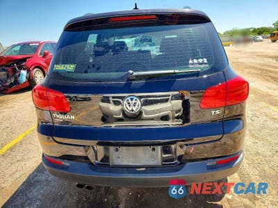 Zdjęcie 6 z 12 samochodu: 2018 VOLKSWAGEN TIGUAN LIMITED VIN:WVGAV7AXXJK004181 - miniatura