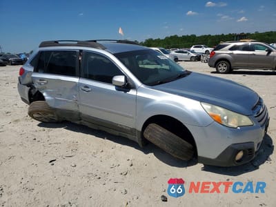 Czwarte zdjęcie samochodu z boku: 2013 SUBARU OUTBACK 2.5I PREMIUM VIN:4S4BRCCC7D3278318 - miniatura