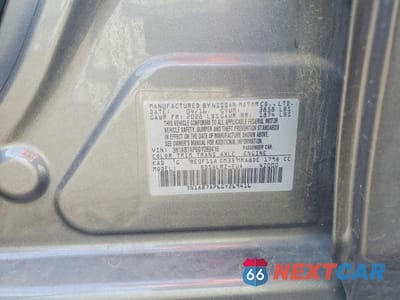 Zdjęcie 12 z 12 samochodu: 2016 NISSAN SENTRA SR VIN:3N1AB7AP6GY269416 - miniatura