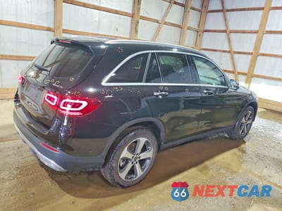 Trzecie zdjęcie samochodu z tyłu: 2022 MERCEDES-BENZ GLC 300 4MATIC VIN:W1N0G8EB0NG115614 - miniatura