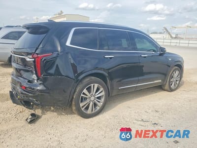 Trzecie zdjęcie samochodu z tyłu: 2022 CADILLAC XT6 PREMIUM LUXURY VIN:1GYKPCRS5NZ100005 - miniatura
