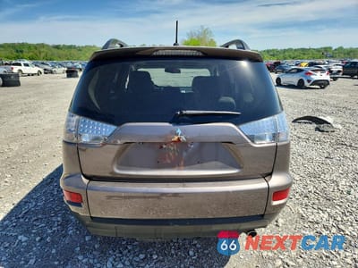 Zdjęcie 6 z 13 samochodu: 2012 MITSUBISHI OUTLANDER SE VIN:JA4AS3AW7CU031921 - miniatura
