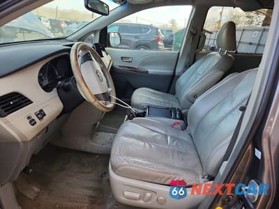Zdjęcie 7 z 12 samochodu: 2011 TOYOTA SIENNA XLE 8-PASSENGER VIN:5TDYK3DC1BS149231 - miniatura