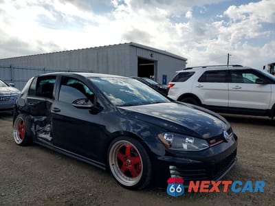 Czwarte zdjęcie samochodu z boku: 2015 VOLKSWAGEN GTI VIN:3VW4T7AUXFM083989 - miniatura
