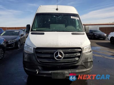 Piąte zdjęcie samochodu w środku: 2023 MERCEDES BENZ SPRINTER 2500 DELIVERY VAN VIN:W1Y40CHYXPT142454 - miniatura