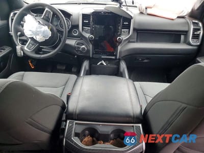 Zdjęcie 8 z 12 samochodu: 2025 RAM 1500 BIG HORN VIN:1C6RRFFGXSN512852 - miniatura