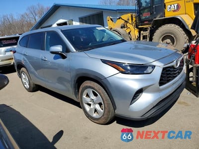 Czwarte zdjęcie samochodu z boku: 2023 TOYOTA HIGHLANDER L VIN:5TDKDRAH4PS020586 - miniatura