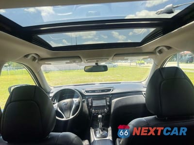 Zdjęcie 9 z 12 samochodu: 2016 NISSAN ROGUE SL VIN:5N1AT2MV5GC886219 - miniatura