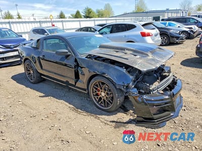 Czwarte zdjęcie samochodu z boku: 2014 FORD MUSTANG VIN:1ZVBP8AMXE5203683 - miniatura