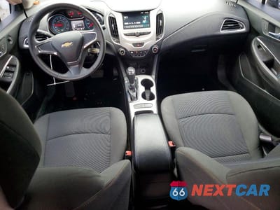 Zdjęcie 8 z 12 samochodu: 2017 CHEVROLET CRUZE LS VIN:1G1BC5SM3H7246601 - miniatura