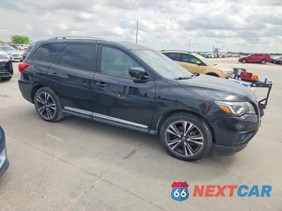 Czwarte zdjęcie samochodu z boku: 2020 NISSAN PATHFINDER PLATINUM VIN:5N1DR2DN4LC590534 - miniatura