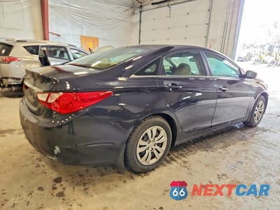 Trzecie zdjęcie samochodu z tyłu: 2011 HYUNDAI SONATA GLS VIN:5NPEB4AC9BH171979 - miniatura