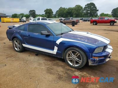 Czwarte zdjęcie samochodu z boku: 2006 FORD MUSTANG VIN:1ZVFT80N165166712 - miniatura