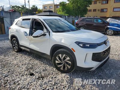 Czwarte zdjęcie samochodu z boku: 2025 VOLKSWAGEN TIGUAN S VIN:3VVCR7RM1SM026657 - miniatura