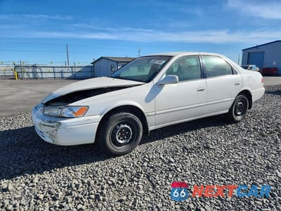 1999 TOYOTA CAMRY LE 4T1BG22K1XU907689 - główne zdjęcie licytacji z USA - miniatura