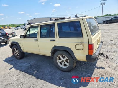 Drugie zdjęcie samochodu z przodu: 1988 JEEP CHEROKEE VIN:1JCMW7416JT118175 - miniatura