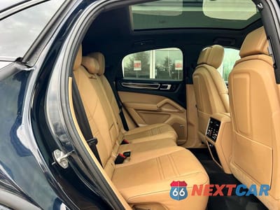 Zdjęcie 6 z 13 samochodu: 2021 PORSCHE CAYENNE S COUPE VIN:WP1BB2AY7MDA46084 - miniatura
