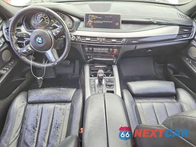 Zdjęcie 8 z 13 samochodu: 2015 BMW X5 XDRIVE50I VIN:5UXKR6C56F0J74638 - miniatura