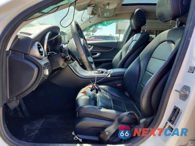 Zdjęcie 7 z 12 samochodu: 2017 MERCEDES-BENZ C300 VIN:55SWF4JB4HU196407 - miniatura