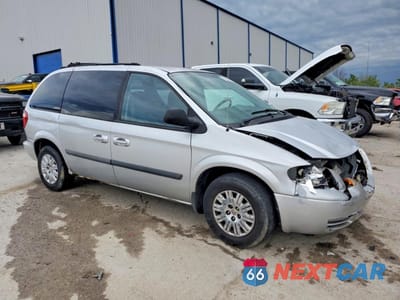 Czwarte zdjęcie samochodu z boku: 2005 CHRYSLER TOWN & COUNTRY VIN:1C4GP45R15B330072 - miniatura