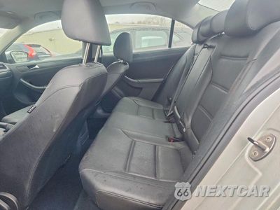 Zdjęcie 10 z 12 samochodu: 2011 VOLKSWAGEN JETTA SE VIN:3VWDZ7AJ8BM372383 - miniatura