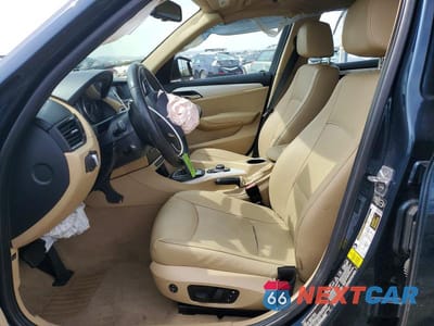 Zdjęcie 7 z 13 samochodu: 2014 BMW X1 XDRIVE28I VIN:WBAVL1C54EVY22057 - miniatura