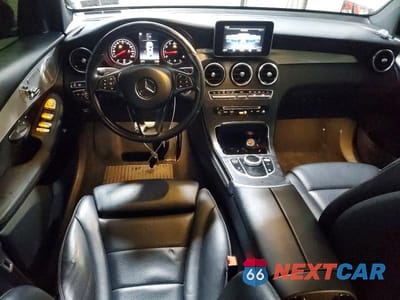 Zdjęcie 8 z 14 samochodu: 2019 MERCEDES-BENZ GLC COUPE 300 4MATIC VIN:WDC0J4KB9KF567305 - miniatura