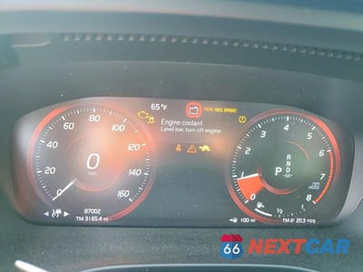 Zdjęcie 9 z 13 samochodu: 2019 VOLVO XC40 T5 MOMENTUM VIN:YV4162XZ9K2013255 - miniatura