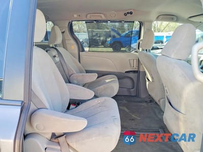 Zdjęcie 11 z 12 samochodu: 2012 TOYOTA SIENNA LE 8-PASSENGER VIN:5TDKK3DC2CS270826 - miniatura