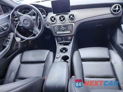 Zdjęcie 8 z 12 samochodu: 2019 MERCEDES-BENZ CLA 250 VIN:WDDSJ4EB6KN708630 - miniatura