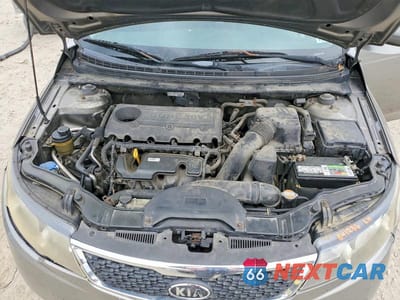 Zdjęcie 11 z 12 samochodu: 2012 KIA FORTE EX VIN:KNAFU5A22C5624186 - miniatura