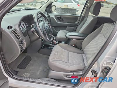 Zdjęcie 7 z 13 samochodu: 2003 FORD ESCAPE XLT VIN:1FMYU03103KB87000 - miniatura
