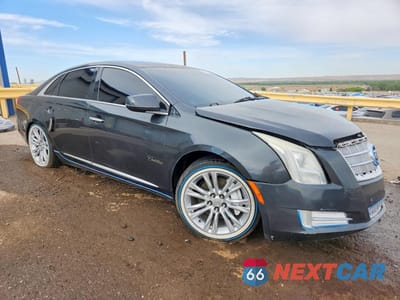 Czwarte zdjęcie samochodu z boku: 2013 CADILLAC XTS PLATINUM VIN:2G61U5S35D9101370 - miniatura