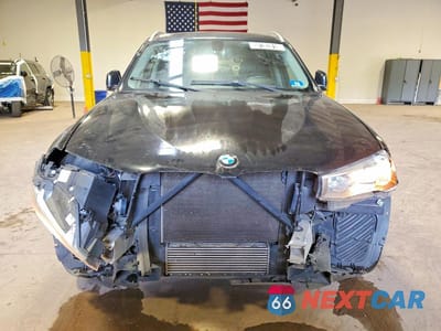 Piąte zdjęcie samochodu w środku: 2017 BMW X3 XDRIVE28I VIN:5UXWX9C52H0T07682 - miniatura