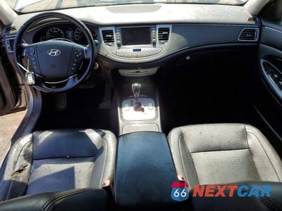 Zdjęcie 8 z 12 samochodu: 2012 HYUNDAI GENESIS 3.8L VIN:KMHGC4DD8CU171663 - miniatura