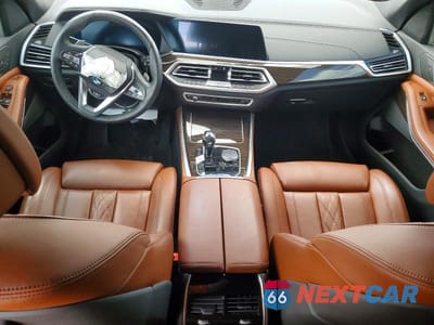Zdjęcie 8 z 11 samochodu: 2020 BMW X5 SDRIVE 40I VIN:5UXCR4C00L9D56830 - miniatura