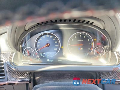Zdjęcie 9 z 12 samochodu: 2017 BMW M6 VIN:WBS6G9C51HD932299 - miniatura