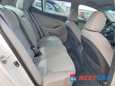 Zdjęcie 10 z 12 samochodu: 2015 KIA OPTIMA LX VIN:KNAGM4A73F5621523 - miniatura