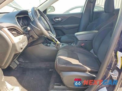 Zdjęcie 7 z 13 samochodu: 2015 JEEP CHEROKEE LATITUDE VIN:1C4PJMCS1FW514316 - miniatura